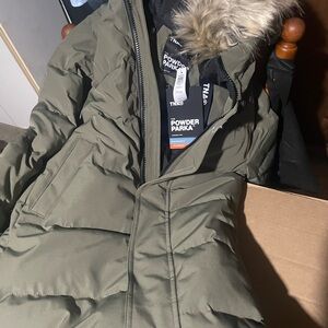 BNWT TNA POWDER PARKA